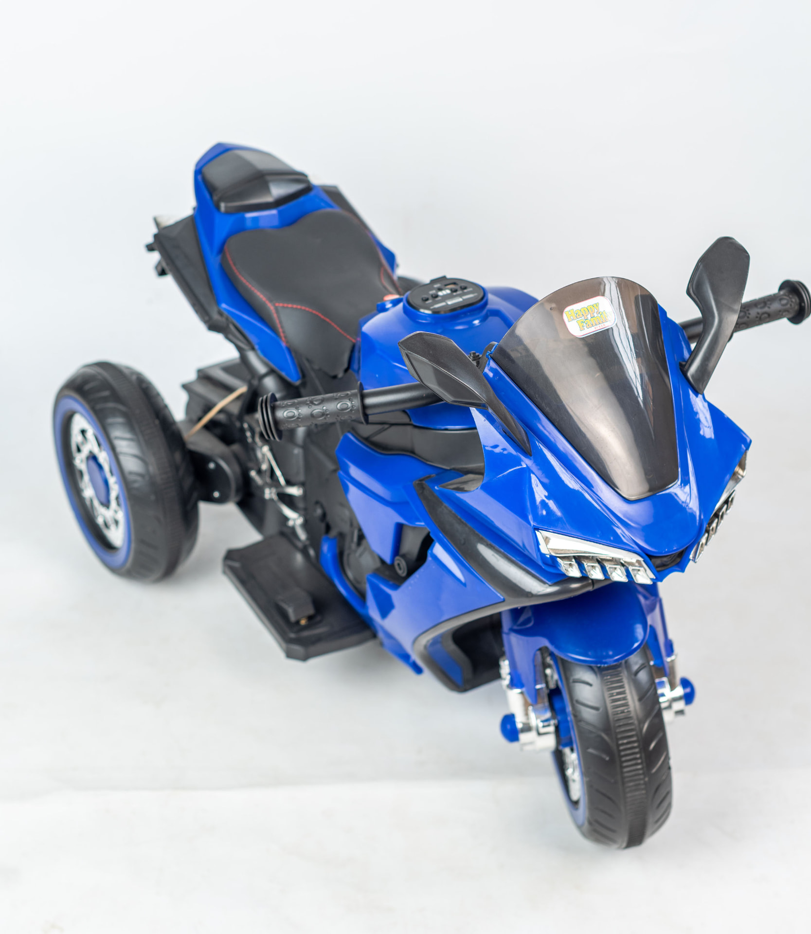 Power Bike, Blue, three quarter view