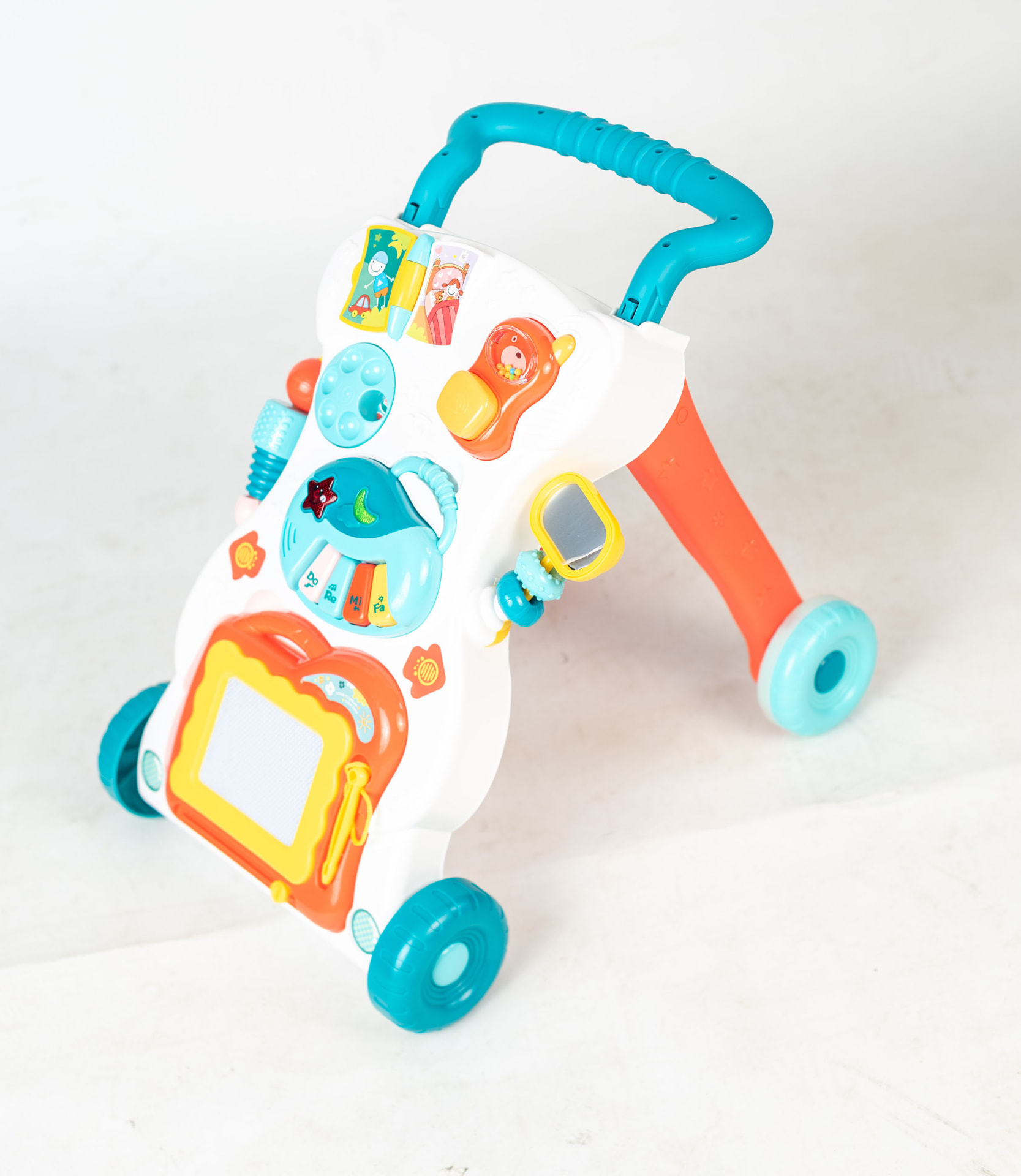 Activity Walker, Coral, three quarter view